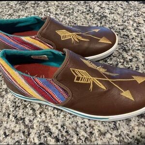 Women’s twisted x shoes size 9